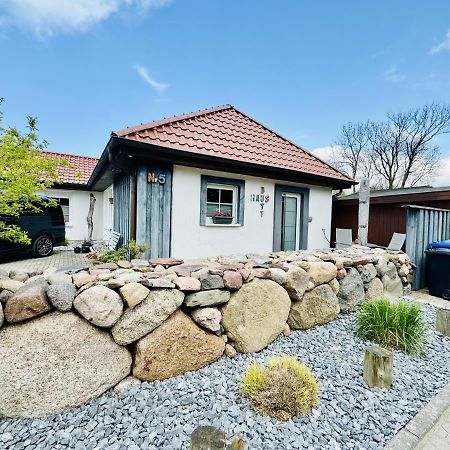Haus Buett Apartment Rostock Exterior foto